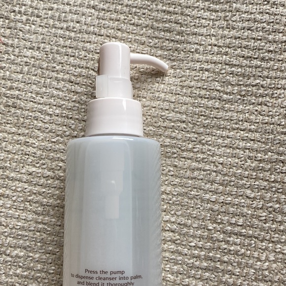 Shiseido Perfect Cleaning Oil - Picture 5 of 9